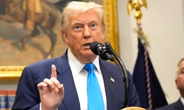 Giá vàng và cổ phiếu đồng loạt lao dốc giữa bất ổn 'thuế quan ông Trump'