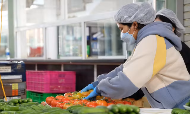 Giá rau củ quả cao ngất ngưởng