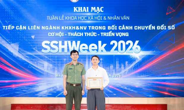 Nam sinh trường Nhân văn phát triển hệ thống AI dự báo điểm chuẩn đại học cập nhật theo thời gian thực