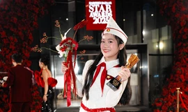 An Cát Diệp: Từ đam mê vẽ váy đến danh hiệu Người mẫu nhí của năm 