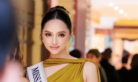 Chuyện gì đây: Hoa hậu Hương Giang bị trang chủ Miss Universe âm thầm xóa ảnh?