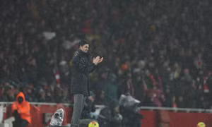 Arsenal thất vọng và ức chế, nhưng muốn vô địch thì phải biết ‘chai lì’