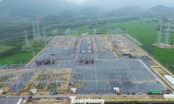 Sẵn sàng đón điện từ Tây Bắc 'xuống núi'