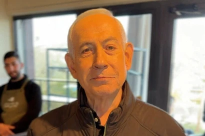 Thủ tướng Israel đi uống cà phê, lên tiếng về tin đồn sức khỏe