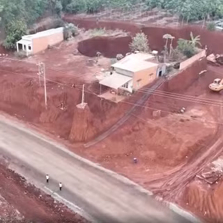 NÓNG 13/3: Vụ nhà dân cheo leo bên mép vực: Công an Đồng Nai vào cuộc điều tra