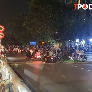 NÓNG 30/7: Hàng xóm kể phút phát hiện nam thanh niên tử vong trong căn hộ chung cư ở Hà Nội