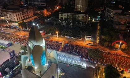 Trực tiếp những màn tranh tài trên đường chạy Giải Vô địch Quốc gia Marathon – Báo Tiền Phong