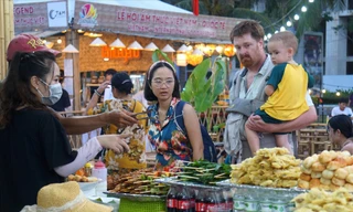 Ẩm thực - ngôi sao mới của du lịch Việt 