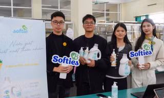 Sản phẩm nước giặt Softie thu hút sự chú ý của khách hàng