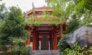 Bằng tiến sĩ giả và lỗ hổng quản lý