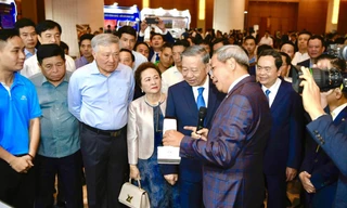 Bản Hùng ca 80 năm - Bài 5: Kinh tế tư nhân bước vào cao tốc 