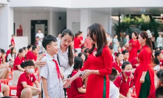 Ngành giáo dục đối mặt với khó khăn đó là nhiều cán bộ quản lý giáo dục cấp xã không có trình độ chuyên môn lẫn kinh nghiệm