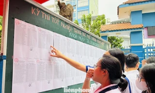 Thí sinh dự thi kỳ thi tốt nghiệp THPT năm 2025 tại TPHCM. Ảnh: Nguyễn Dũng