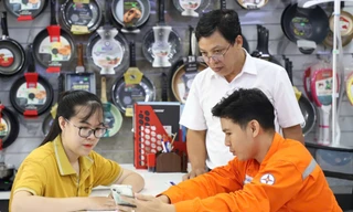 Chăm sóc khách hàng bằng app công nghệ 