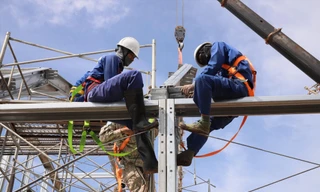 Công binh Việt Nam vượt khó trên đất bạn 