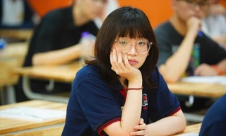 Kỳ thi hai trong một, đẩy gánh nặng lên vai học sinh? 