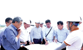  Chủ tịch HĐTV EVNNPT Nguyễn Tuấn Tùng cùng lãnh đạo EVNNPT kiểm tra và đôn đốc tiến độ dự án truyền tải điện trên địa bàn tỉnh Hưng Yên, tháng 10/2025