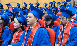 Sinh viên Trường ĐH Y Hà Nội trong lễ tốt nghiệp năm 2025 vừa qua Ảnh: NGHIÊM HUÊ