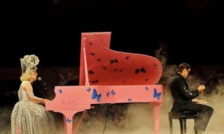 Khán giả Việt mong chờ “Chị Dậu”- Lady Gaga 