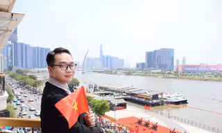 Anh Vũ Đỗ Khanh tại TPHCM dịp kỷ niệm 50 năm Ngày thống nhất đất nước ẢNh: NVCC