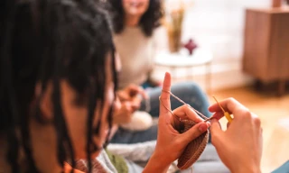 Những chiếc túi “ngoại tuyến” đang được ca ngợi là một cách thời trang để hạn chế sử dụng điện thoại