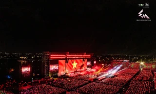 Concert Em xinh say hi đêm đầu tiên hút khán giả trẻ