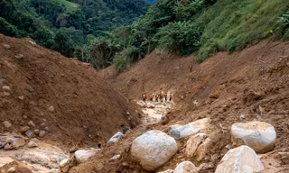 Đá trứng lưng núi Tà Xiên