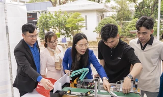 ‘Bệ đỡ’ sáng tạo trẻ 