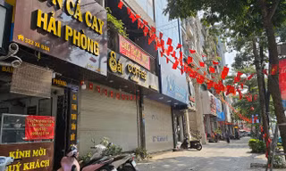 Tết cận kề, tiểu thương vẫn dè dặt trữ hàng (ảnh chụp tại chợ Nguyễn Tri Phương, TPHCM)Ảnh: U.P 