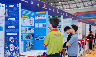 Tuyển sinh đại học 2026: Nhiều trường dừng tuyển thẳng giải khoa học kĩ thuật quốc gia