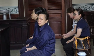 Các bị cáo tại phiên tòa.