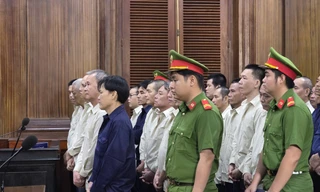 Các bị cáo tại phiên tòa.