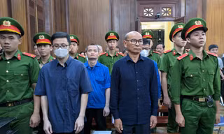 Các bị cáo tại phiên tòa.