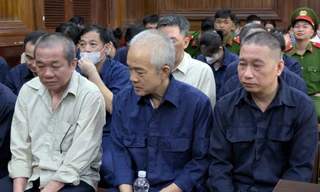 Các bị cáo tại phiên tòa.