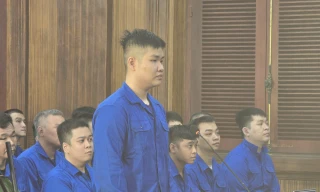 Các bị cáo tại phiên tòa.