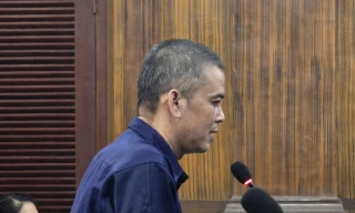 Nam ca sĩ Quốc Kháng.