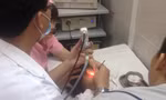 Thủng màng nhĩ ở trẻ: Hiểm họa từ thói quen tưởng như vô hại
