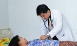 Bác sĩ Việt Nam 2 lần giúp bé gái Campuchia thoát 'cửa tử'