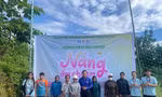 Sinh viên Đà Nẵng mang niềm vui đến người dân vùng cao