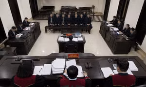 12 cựu cán bộ sắp hầu tòa trong vụ sai phạm đất đai gây rúng động ở Quảng Trị 