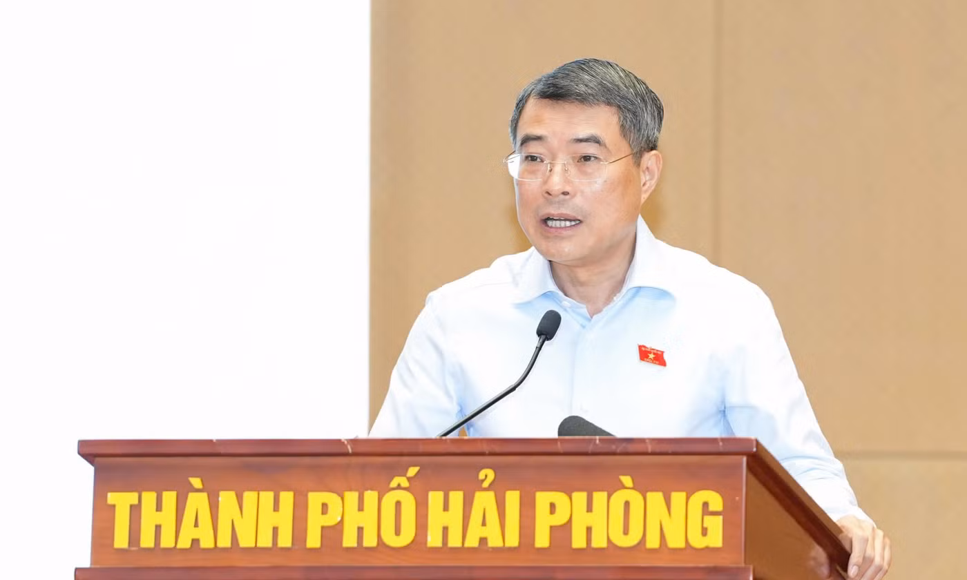 Thủ tướng Chính phủ Lê Minh Hưng phát biểu tại buổi tiếp xúc cử tri tại Hải Phòng.