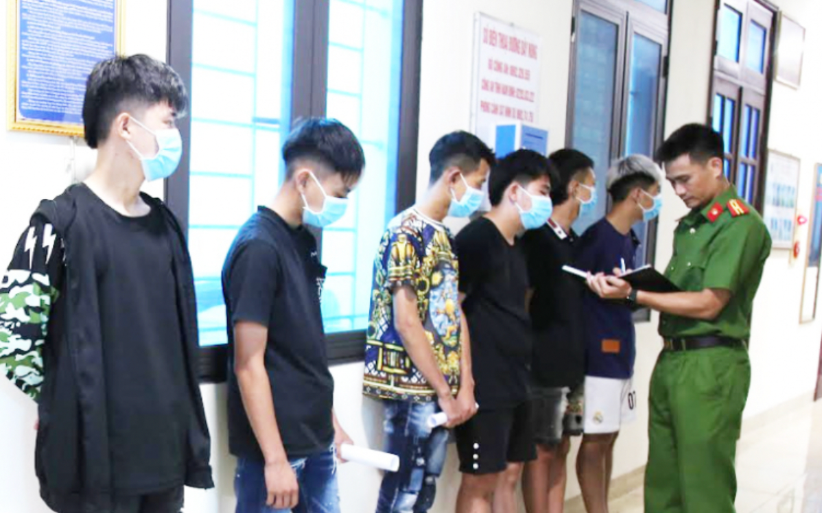Nhóm đối tượng tại cơ quan công an. screen-shot-2025-07-14-at-181319.png
