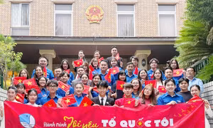 'Tôi yêu Tổ quốc tôi' từ Tokyo