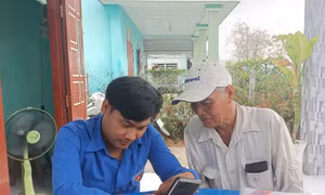 Thanh niên Khmer làm giàu trên đất nhiễm mặn với 'thu nhập kép'
