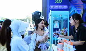 Nhộn nhịp trải nghiệm, mua sắm ưu đãi tại Sóng Festival - Ngày thẻ Việt Nam 