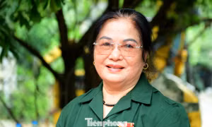 Anh ngã xuống, em gái nối tiếp lời thề giữ huyết mạch giao thông trên 'tọa độ lửa' sông Hồng