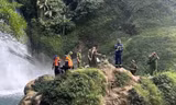 Một du khách mất tích khi tắm thác ở Tuyên Quang