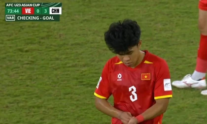 Vì sao Lý Đức nhận thẻ đỏ ở trận bán kết U23 Việt Nam vs U23 Trung Quốc?