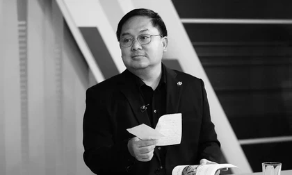 Tâm thư xúc động của con gái ông Hoàng Nam Tiến: "Sao ba không đợi con về..."