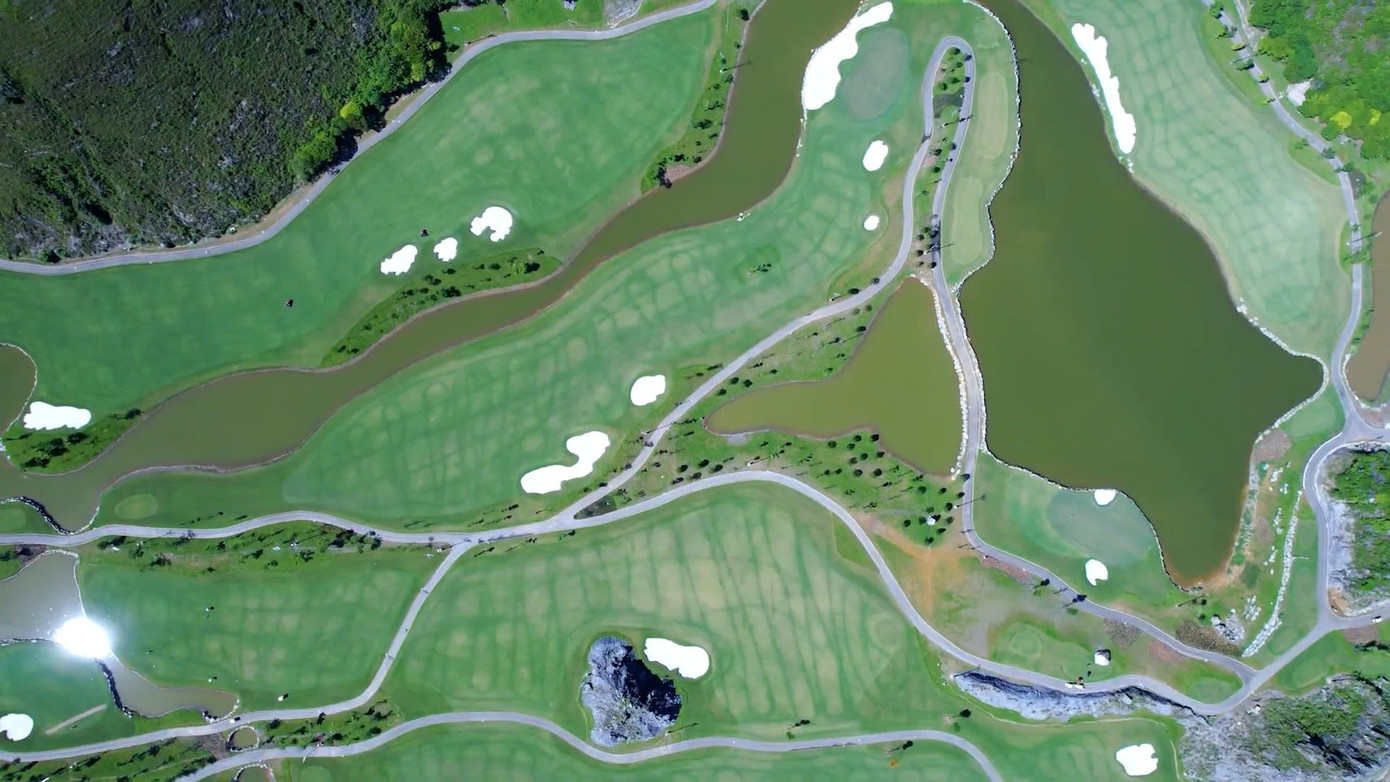 با سرمایهگذاری دقیق در امکانات، منابع انسانی و فرآیندهای سازمانی، زمین گلف تین دونگ - باشگاه ورزشی لجند ولی، آماده است تا مسابقات قهرمانی گلف تین فونگ ۲۰۲۵ نه تنها یک تورنمنت ورزشی سطح بالا باشد، بلکه رویدادی باشد که به ترویج تصویر نین بین و مجموعه لجند ولی در نزد تعداد زیادی از گلفبازان و گردشگران داخلی و بینالمللی کمک کند. 14.jpg